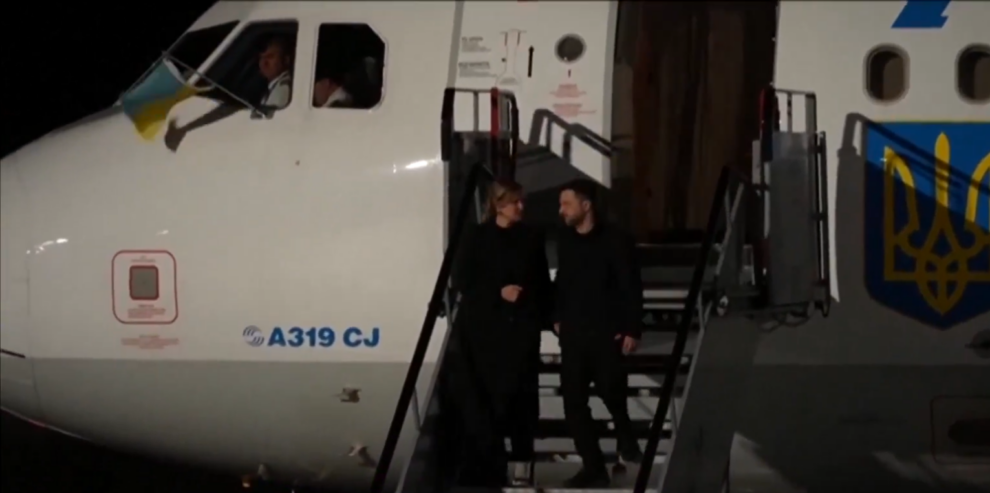 Irish police investigate drones seen as Zelensky landed in Dublin