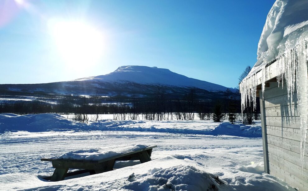 Arctic sees unprecedented heat as climate impacts cascade