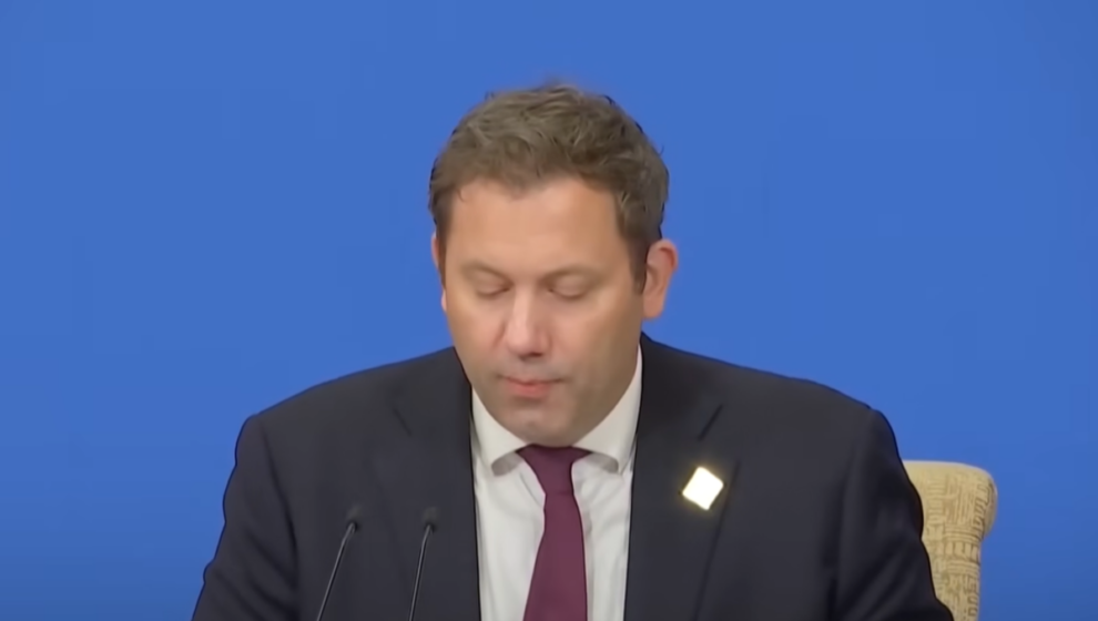 "Transatlantic relationship 'disintegrating': German vice chancellor"