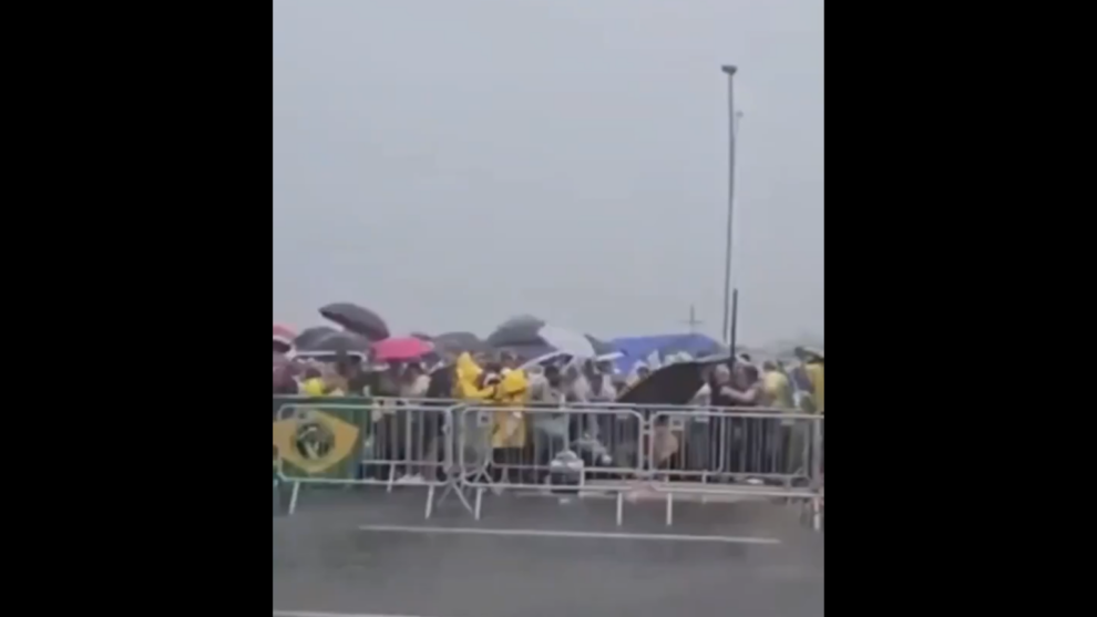 "lightning strike injures 89 at rally for Brazil's former president"