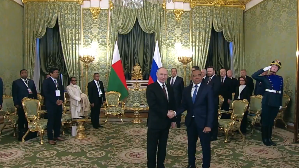 Macron asks Meloni not to 'comment' on France's affairs after activist remark