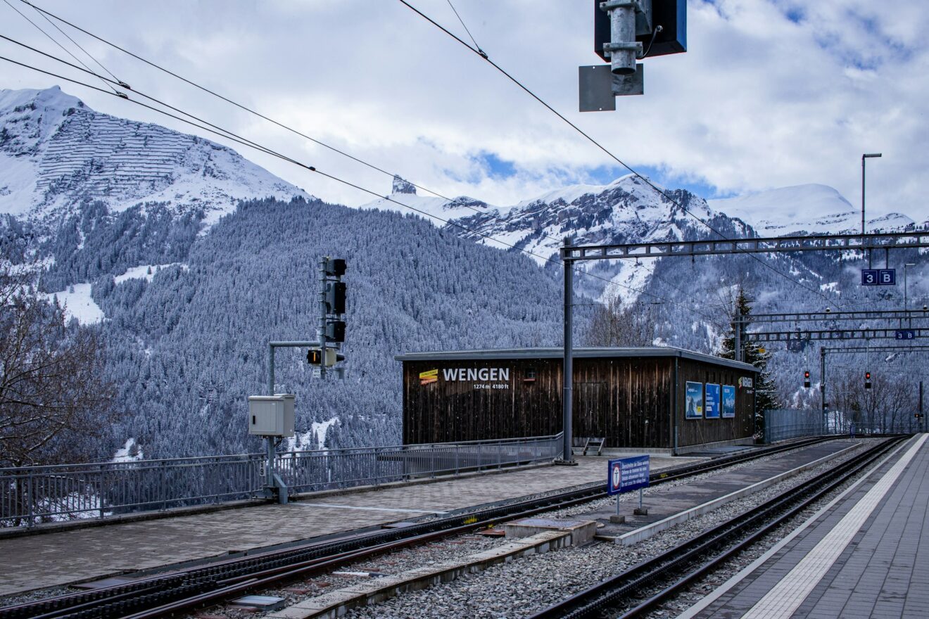 "Swiss train derails, injuries likely: police"