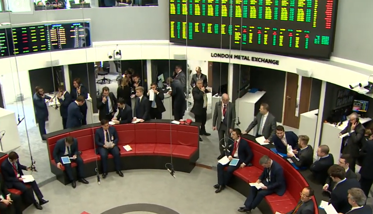 London Metal Exchange says some trading halted due to 'an issue'