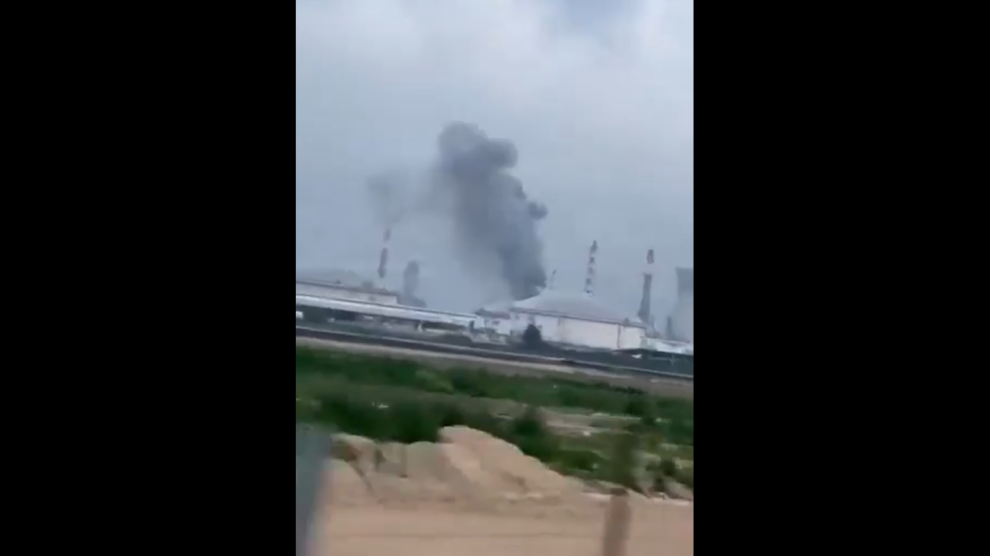 Israeli media reports oil refinery in Haifa hit after Iran missiles launched