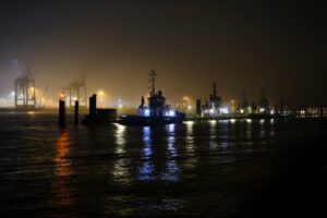 Scottish police arrest Iranian trying to enter naval base: UK media