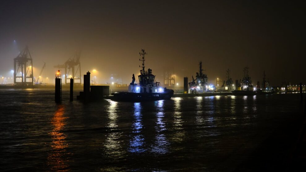 Scottish police arrest Iranian trying to enter naval base: UK media