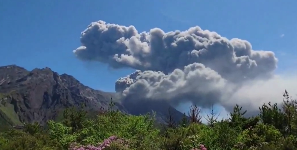 Japan volcano erupts sending plumes of ash 3.4 km high