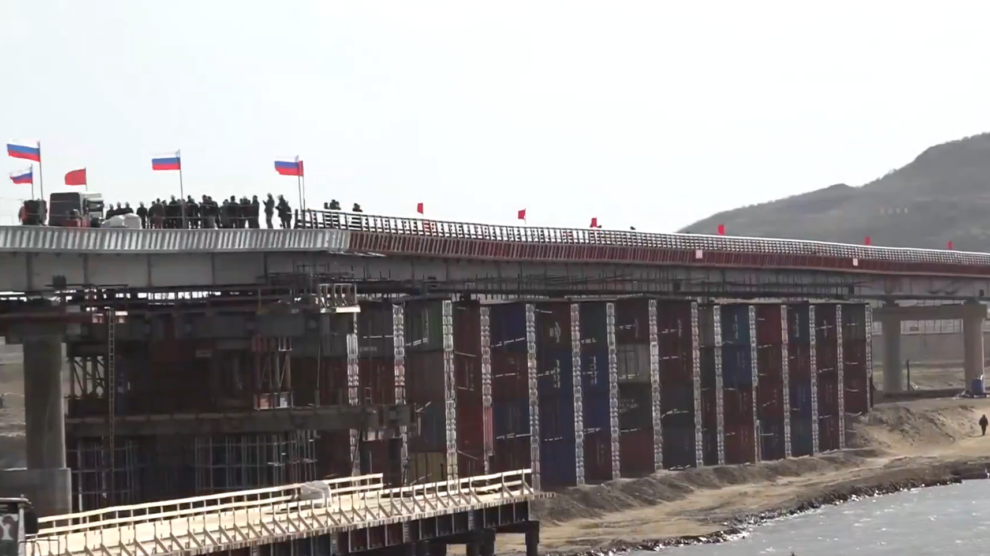 Russia, North Korea connect road bridge ahead of summer opening