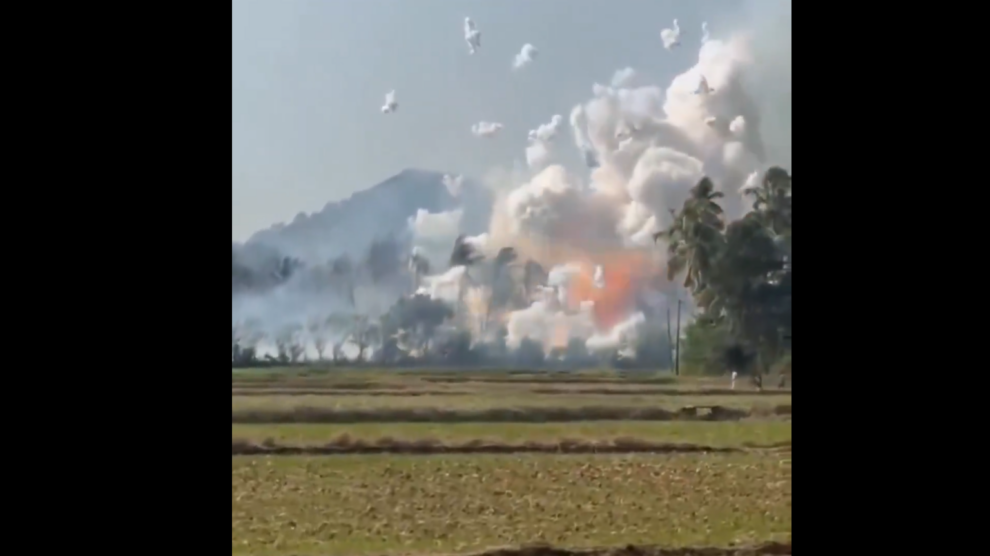 India firecracker warehouse blaze kills eight: police