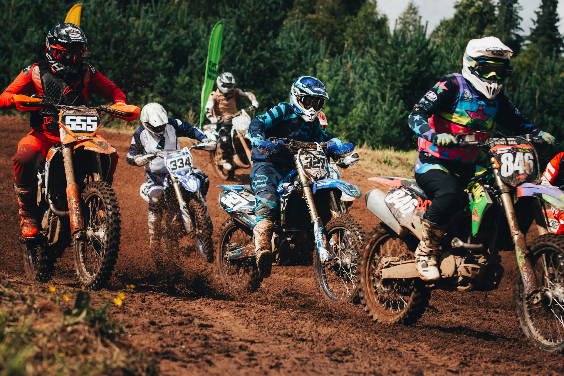 Pro-Circuit Aesthetics: Why Amateur Riders are Investing in Professional Design Solutions