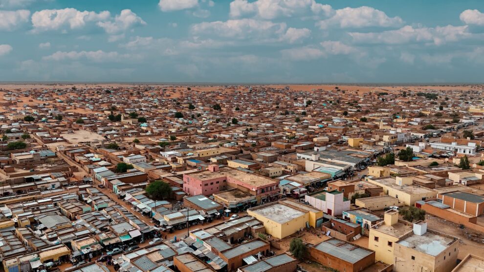 "France calls on nationals to leave Mali 'as soon as possible'