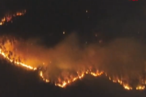 Thousands flee Tuscany wildfire