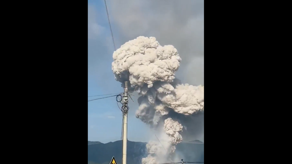 "China fireworks factory explosion kills 26, injures 61