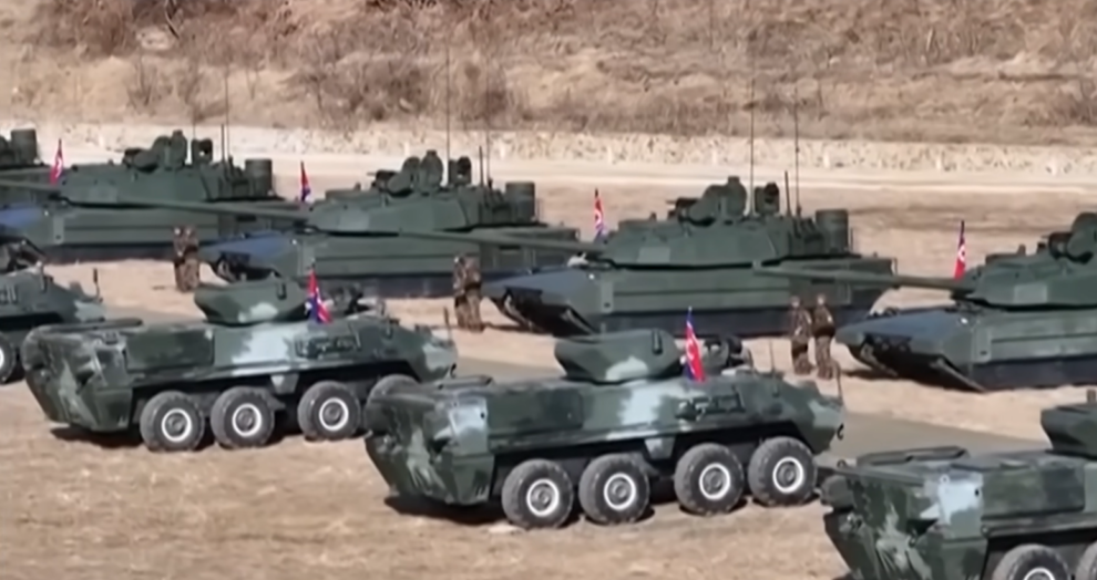 "North Korea to deploy new artillery along border with South