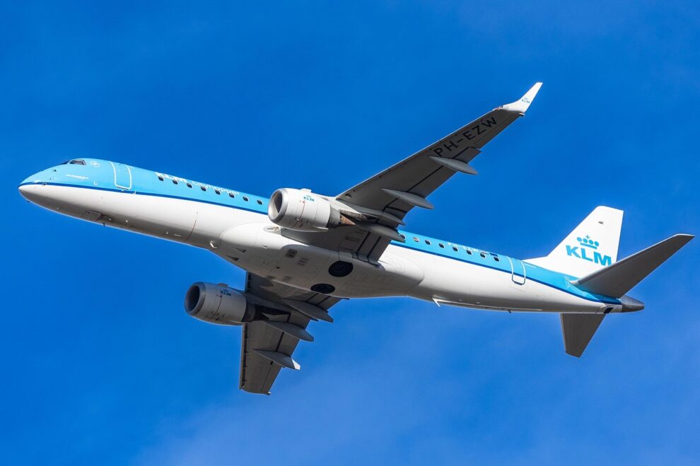 KLM flight attendant tested for hantavirus: ministry