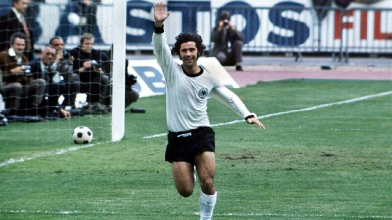 Top 10 Best Scorers in the Football World Cup