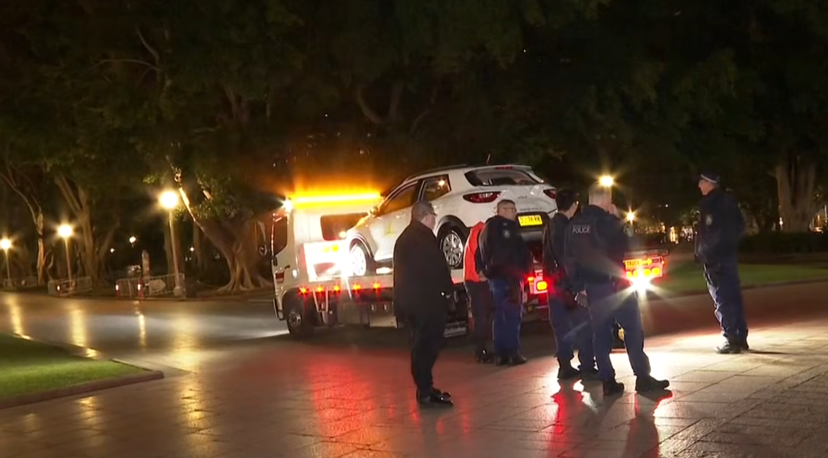 Frenchman eating McDonald’s crashes into historic Sydney fountain, police say