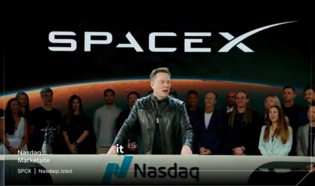Elon Musk world's first trillionaire after SpaceX debut: Bloomberg