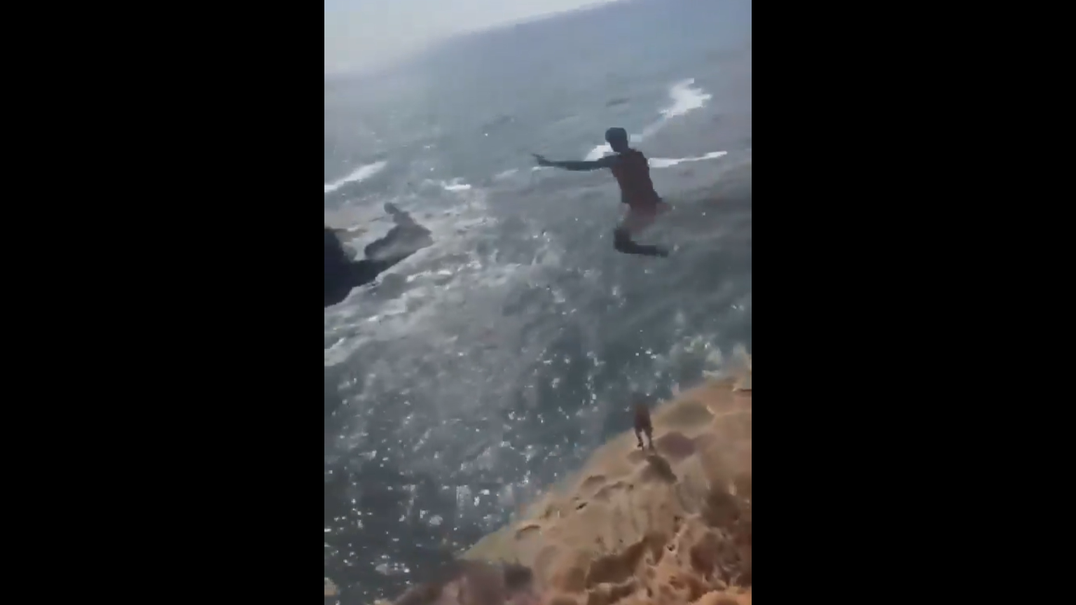 Video shows teen hit rocks after jump from Sunset Cliff in California
