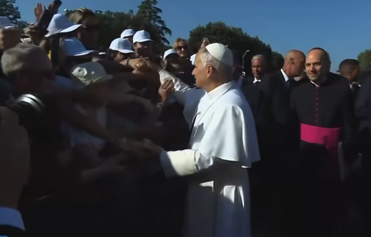 Pope Leo meets European youth in Assisi visit