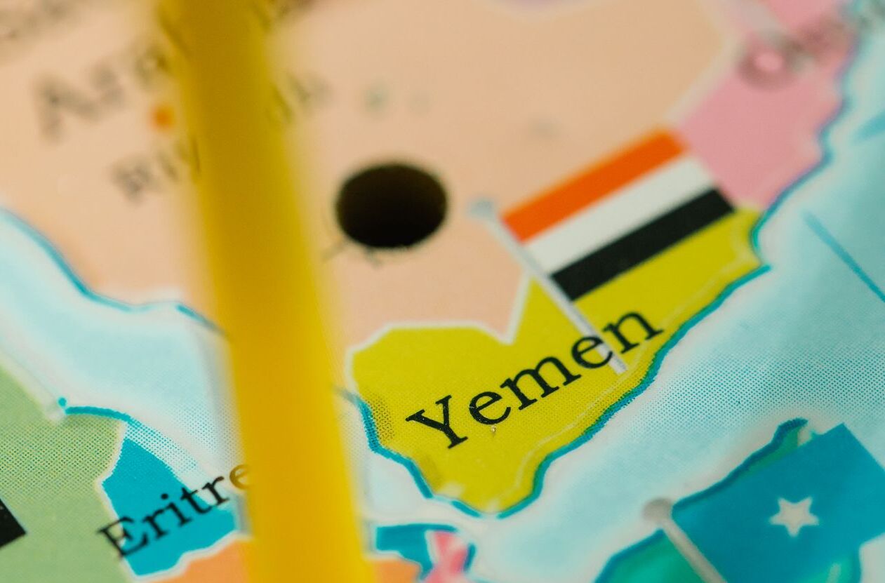 Yemen PM was in presidential palace at time of Houthi attack: minister