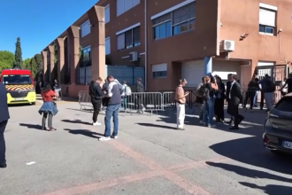 Teenager shoots headmaster, teacher at French school