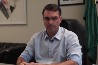 Flavio Bolsonaro passports revoked