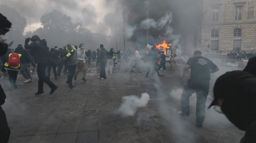 Minister in France warns of 'very high' violence risk at Halloween protests
