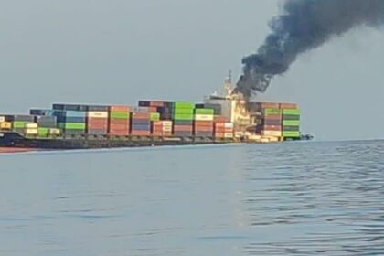 iran ship sank strait of hormuz