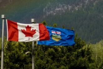Oil-rich Alberta votes on Canada breakup